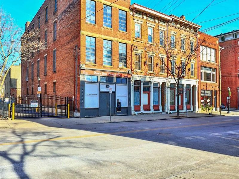 112 E Thirteenth Street, Unit 4, Cincinnati, OH 45202 Photo 2