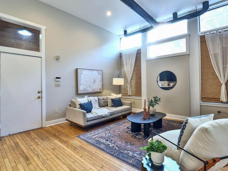 112 E Thirteenth Street, Unit 4, Cincinnati, OH 45202 Photo 6