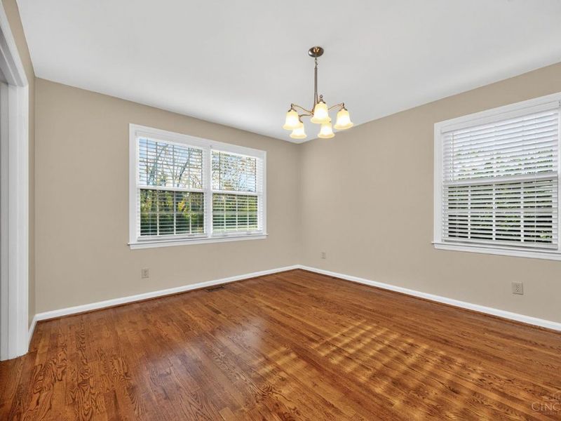 33 Creekwood Square, Glendale, OH 45246 Photo 15