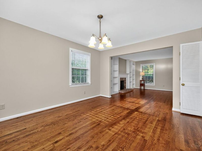 33 Creekwood Square, Glendale, OH 45246 Photo 17