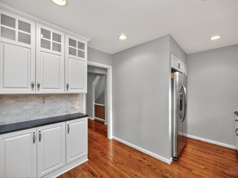 33 Creekwood Square, Glendale, OH 45246 Photo 21