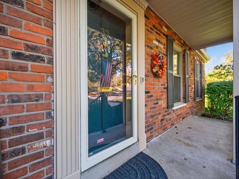 33 Creekwood Square, Glendale, OH 45246 Photo 4