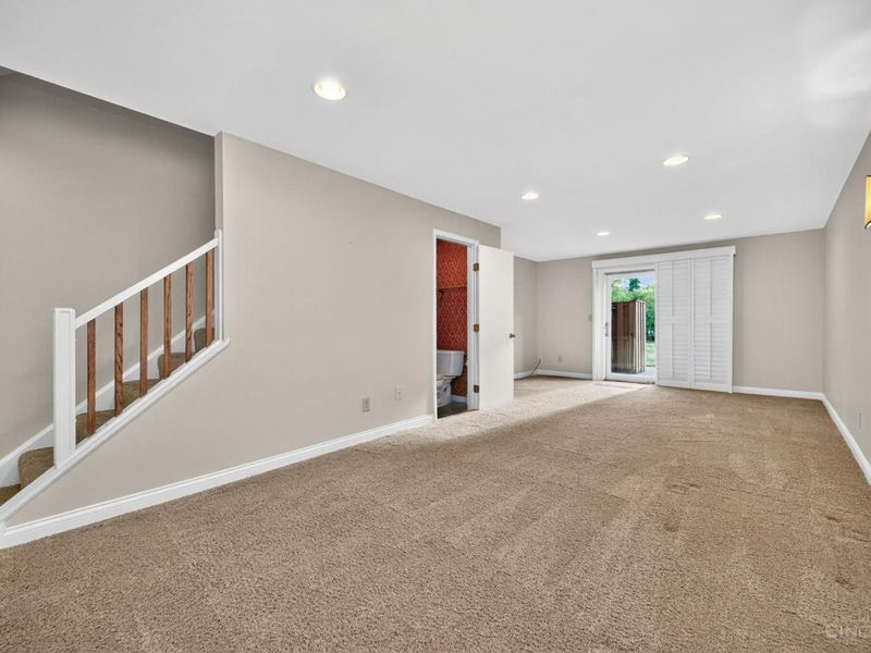 33 Creekwood Square, Glendale, OH 45246 Photo 40