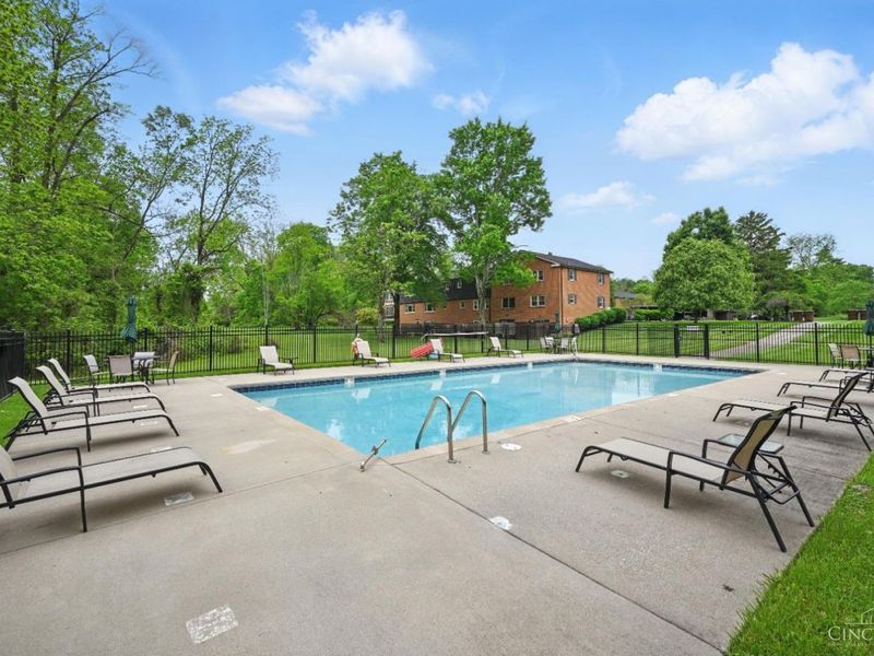 33 Creekwood Square, Glendale, OH 45246 Photo 57