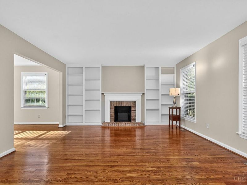 33 Creekwood Square, Glendale, OH 45246 Photo 7