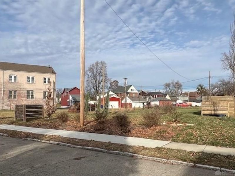 34 Pulaski Street, Dayton, OH 45402 Photo 2