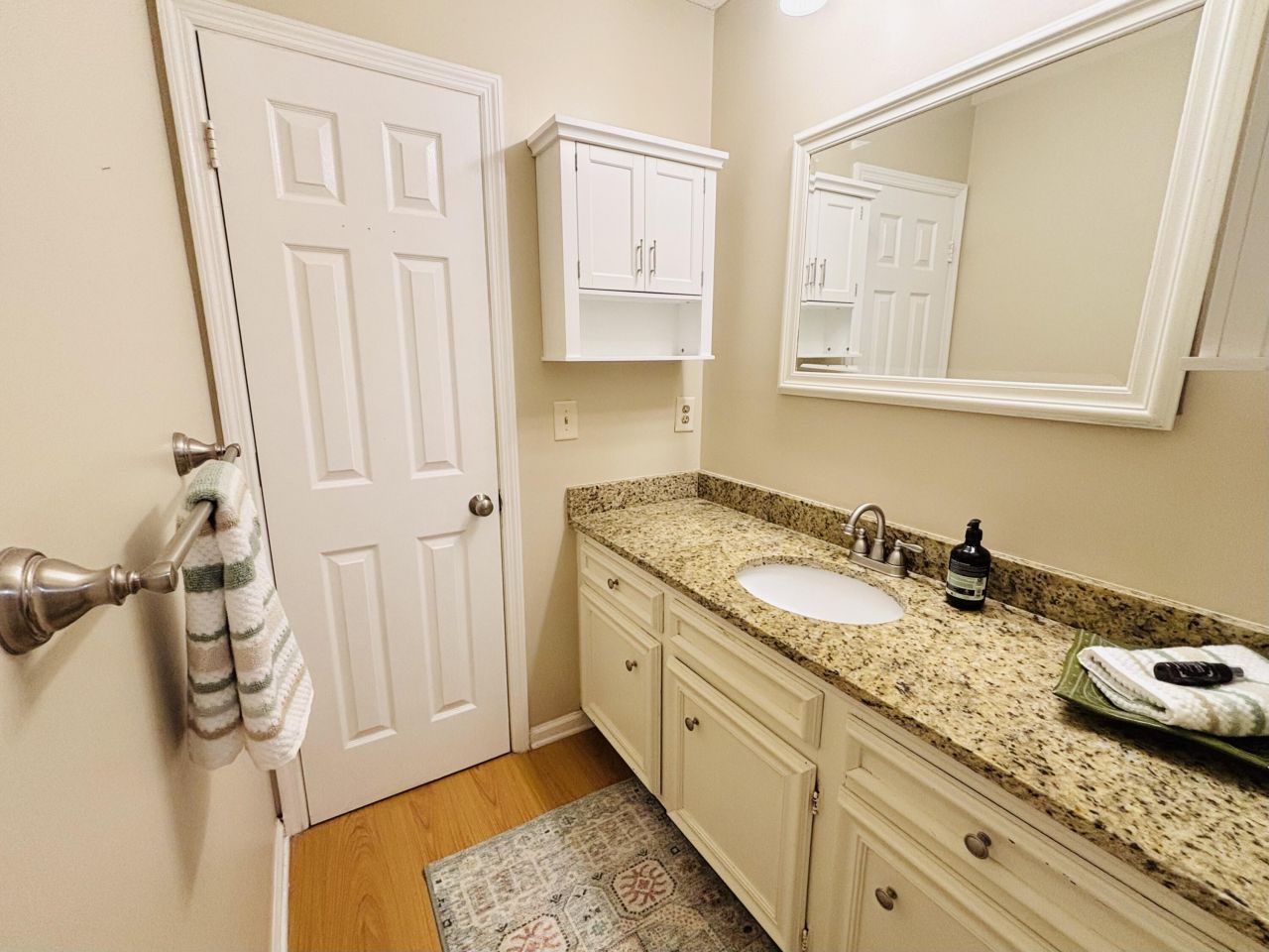 904 Beresford Court Photo 11