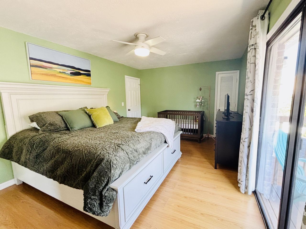 904 Beresford Court Photo 8