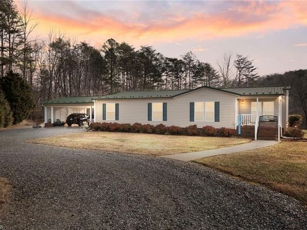 1721 Camp Dogwood Road, Pinnacle, NC 27043