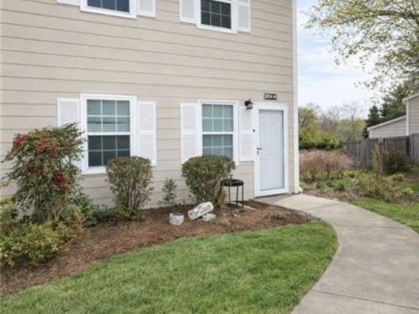 5733 Bramblegate Road, Unit M, Greensboro, NC 27409