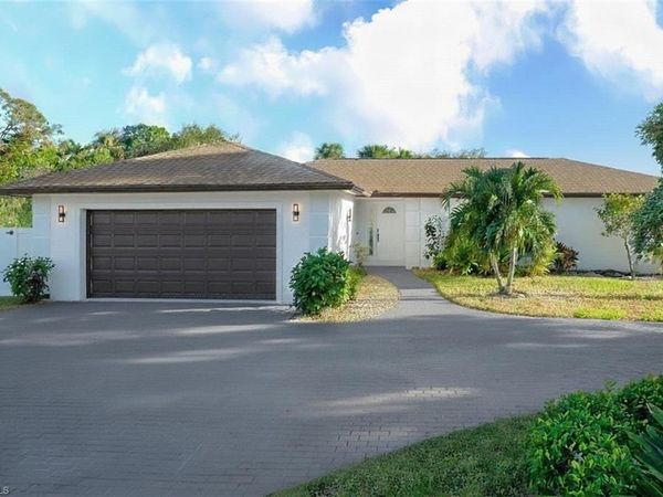 102 Sharwood DR, NAPLES, FL 34110