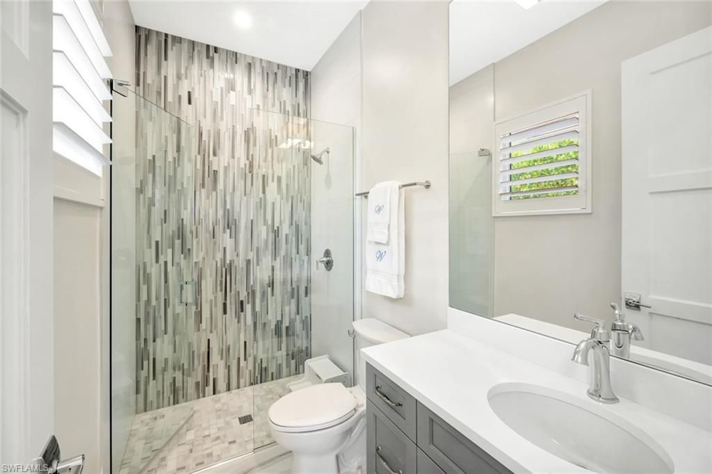 680 Wedge Dr, Naples, FL 34103 Photo