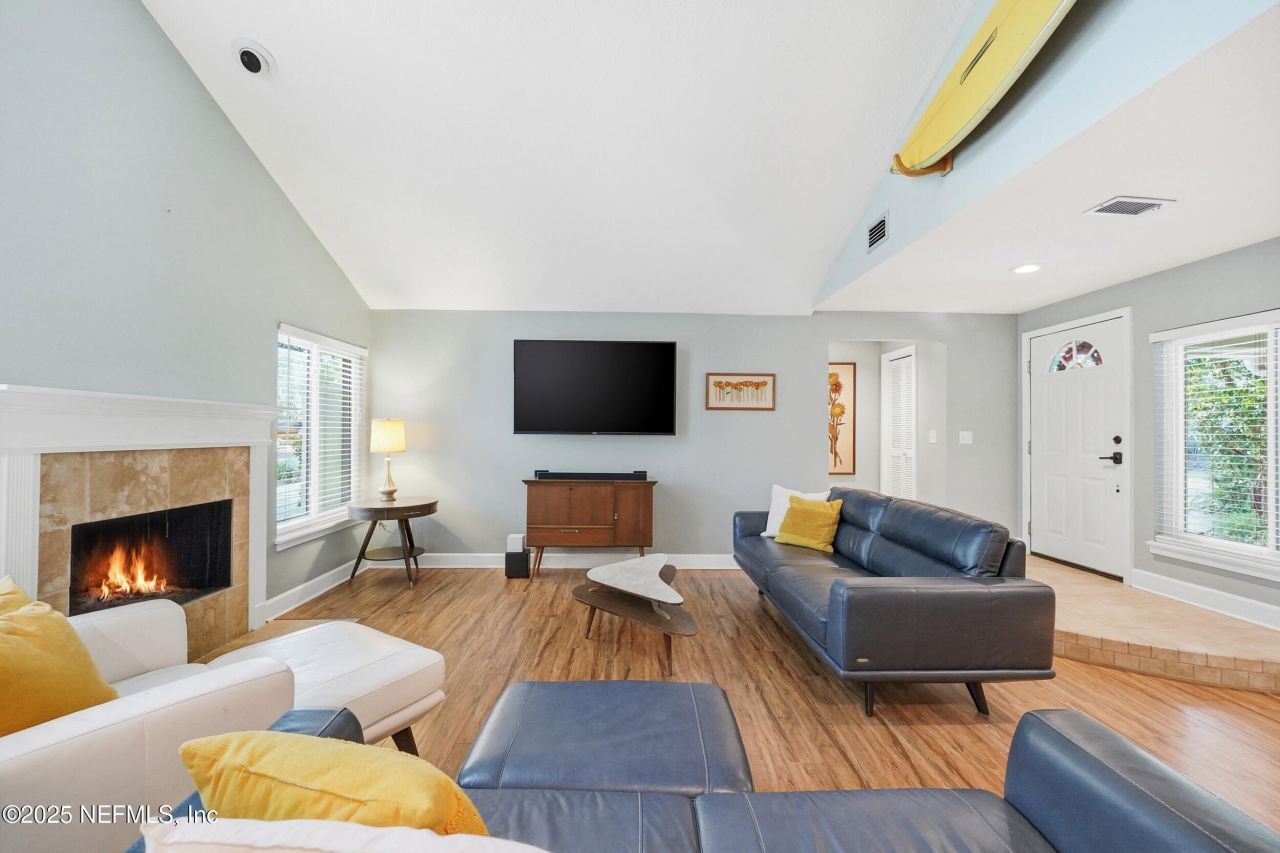 12202 Spiney Ridge Drive S, Jacksonville, FL 32225 Photo