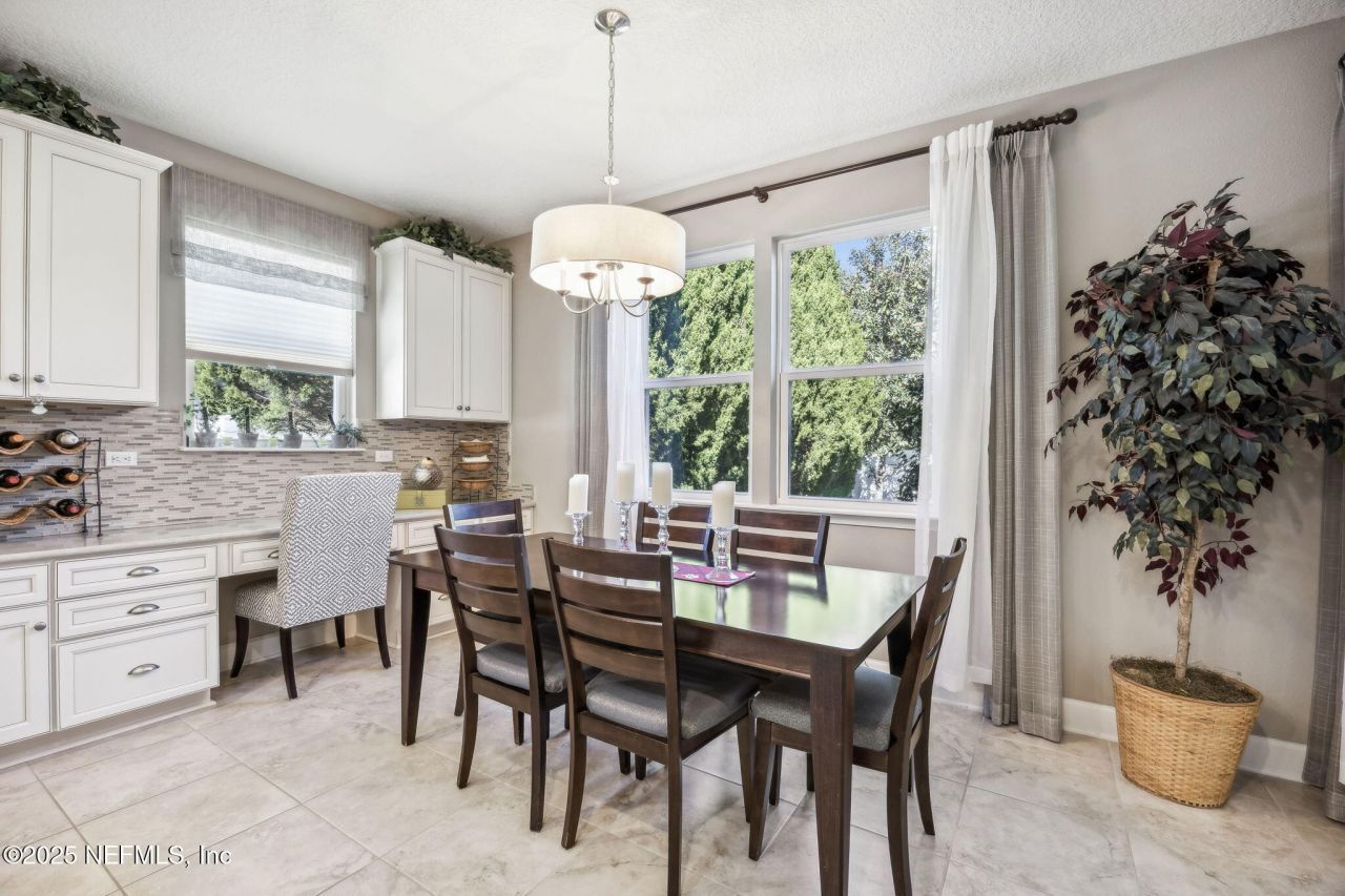 7787 Hilsdale Road, Jacksonville, FL 32216 Photo