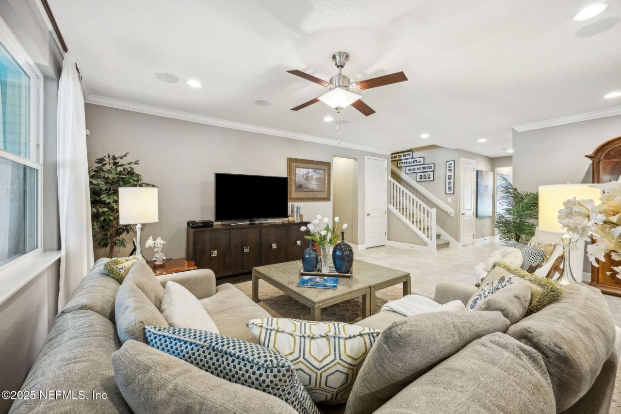 7787 Hilsdale Road, Jacksonville, FL 32216 Photo