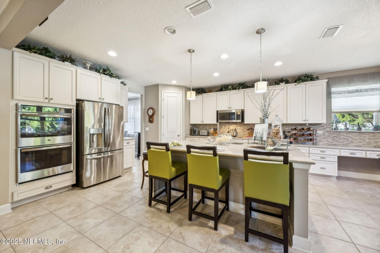 7787 Hilsdale Road, Jacksonville, FL 32216 Photo