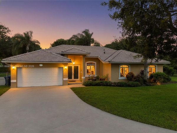 18821 SW 297th St , Homestead, FL 33030