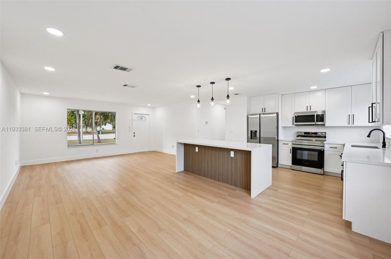 337 SW Cherryhill Road, Port Saint Lucie, FL 34953 Photo