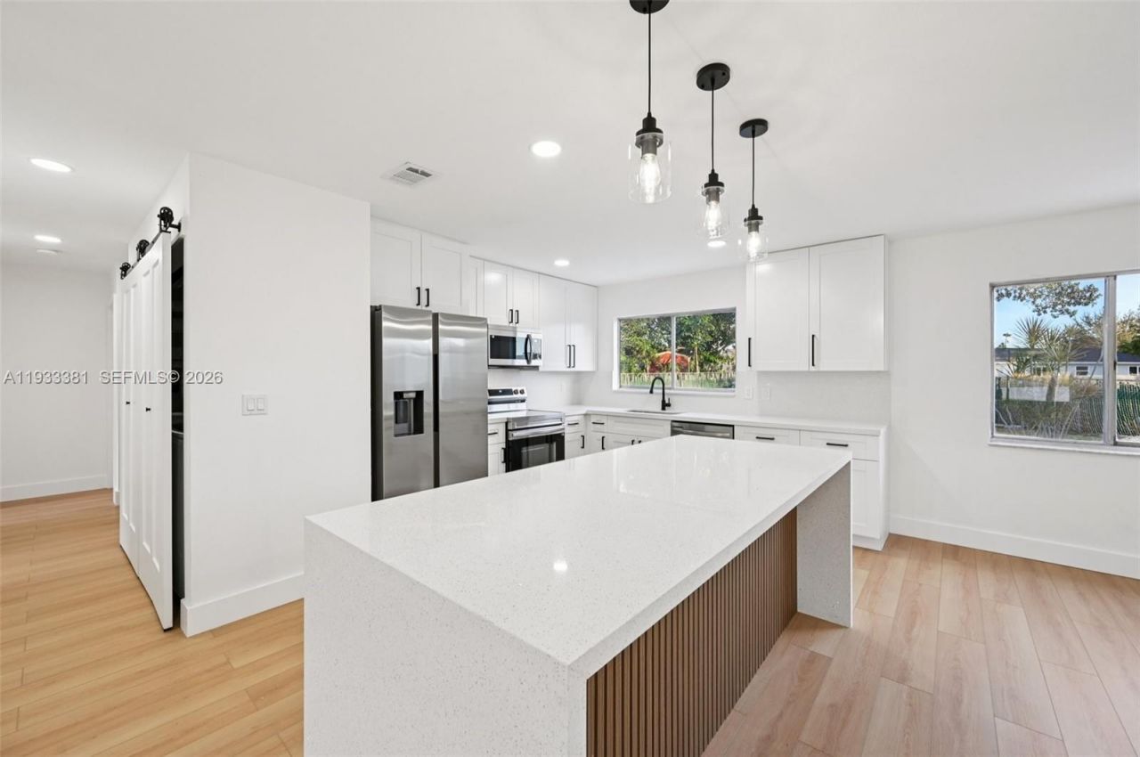 337 SW Cherryhill Road, Port Saint Lucie, FL 34953 Photo