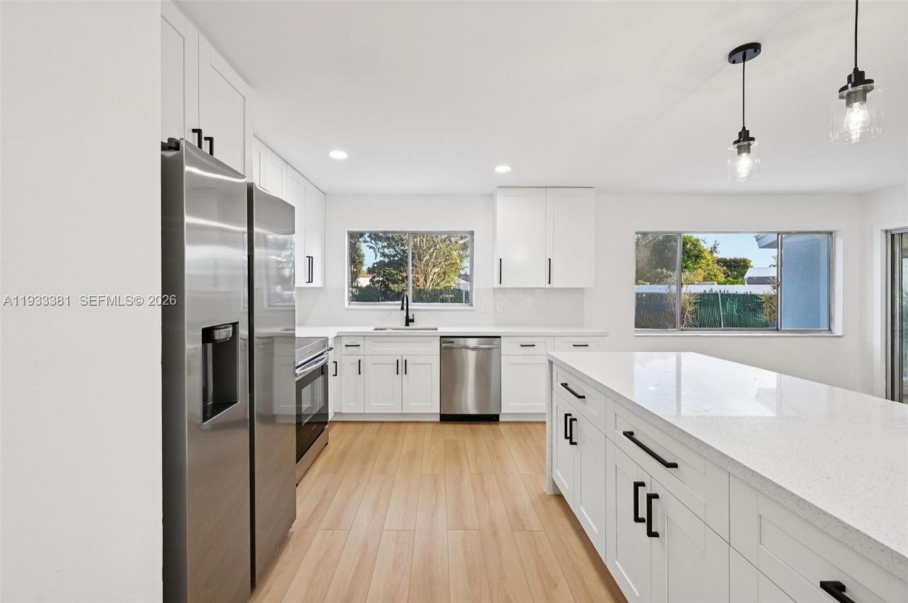 337 SW Cherryhill Road, Port Saint Lucie, FL 34953 Photo