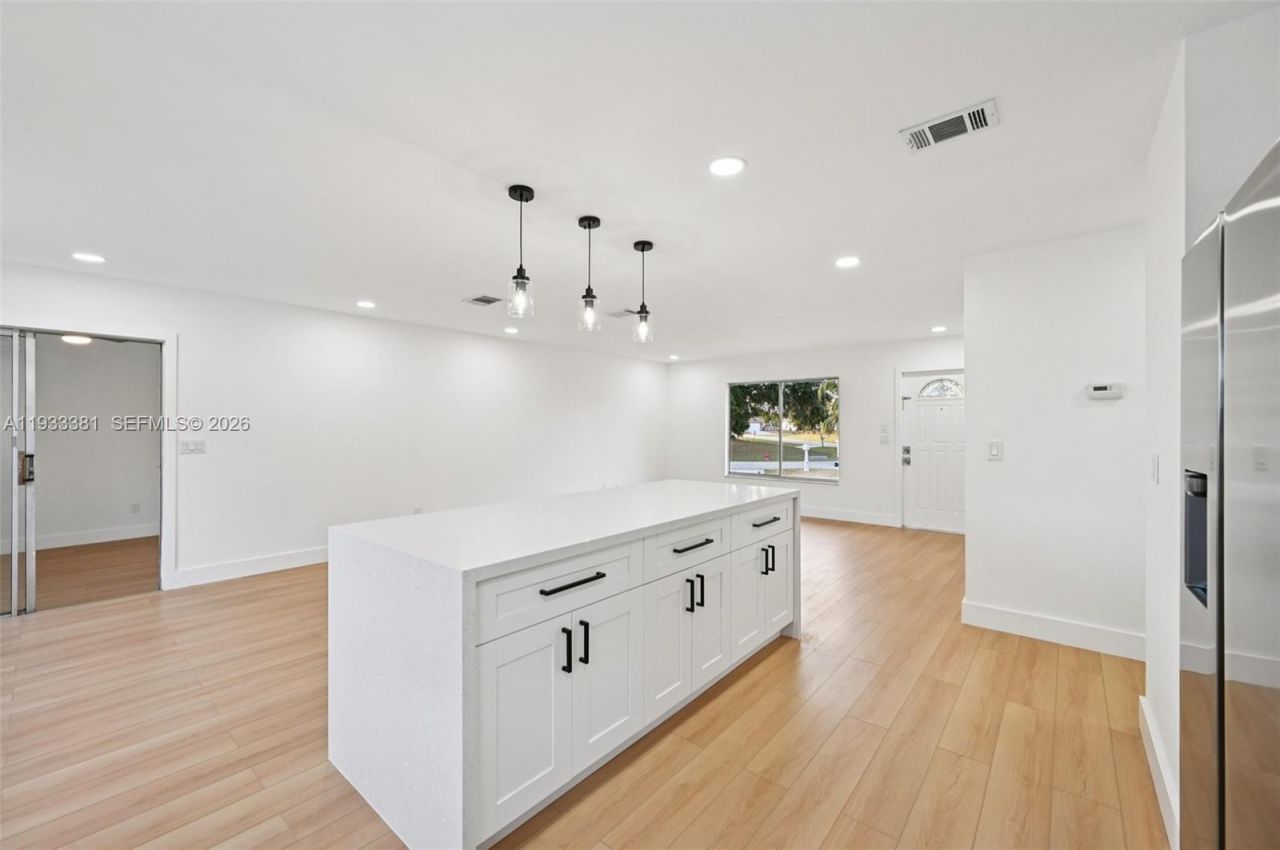 337 SW Cherryhill Road, Port Saint Lucie, FL 34953 Photo