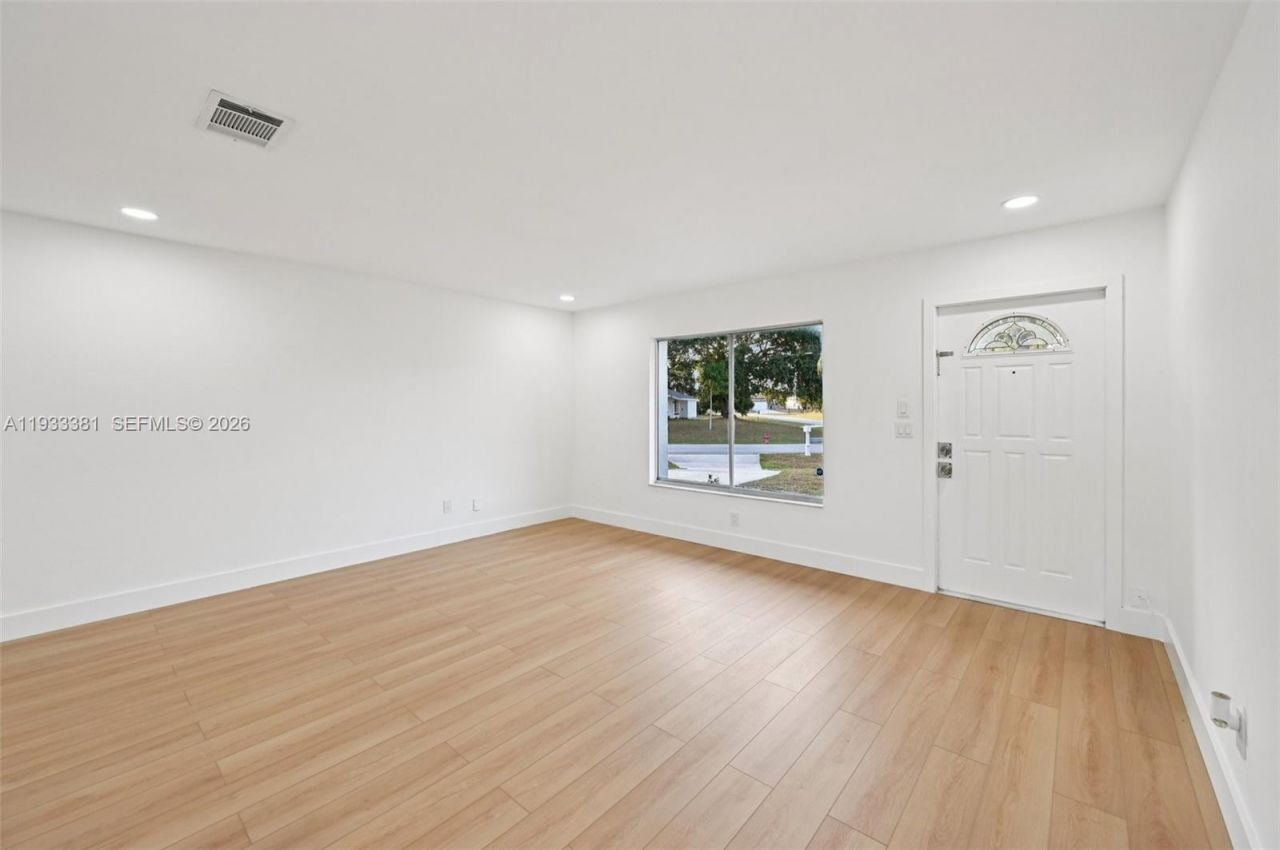 337 SW Cherryhill Road, Port Saint Lucie, FL 34953 Photo