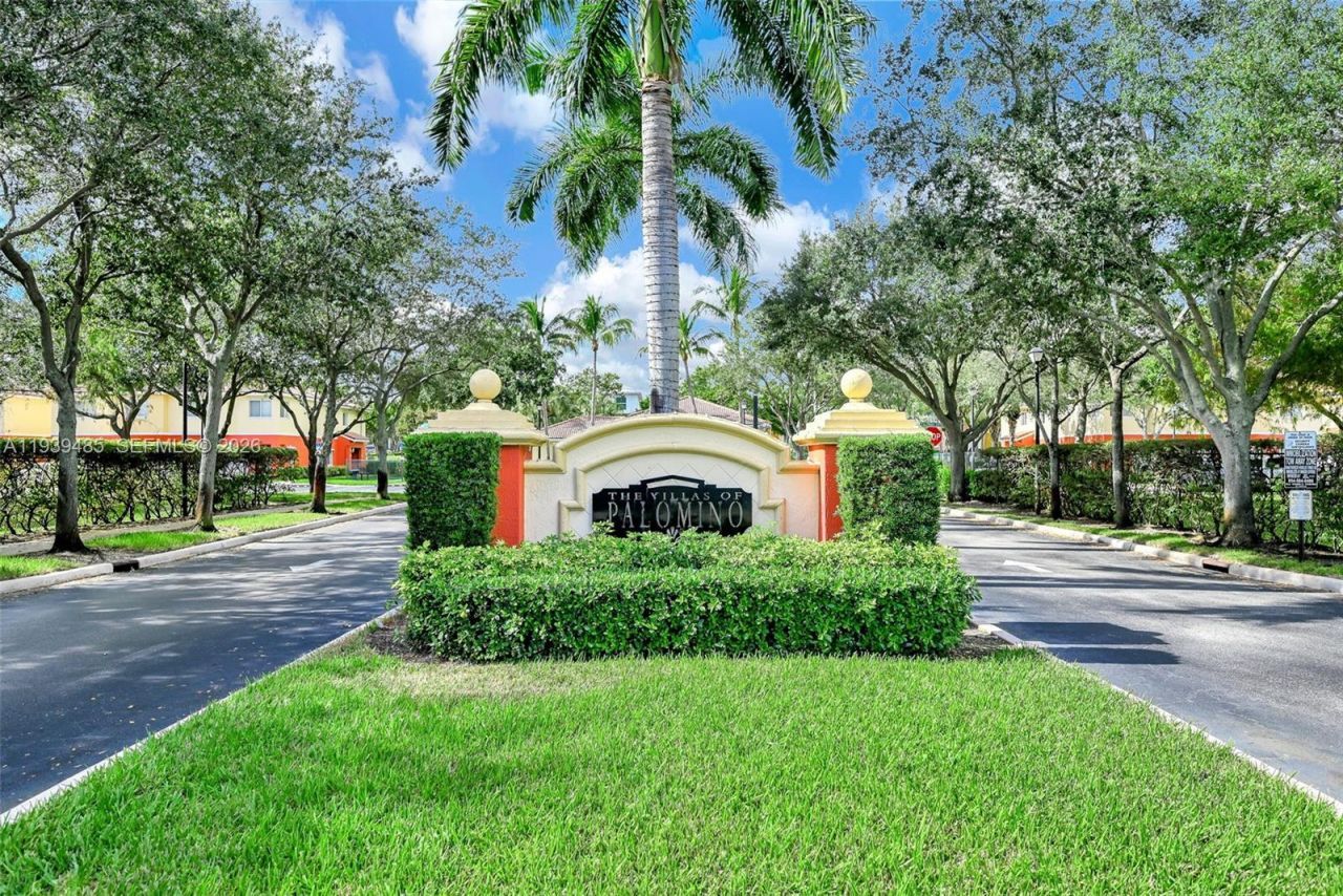 3340 Palomino Dr, Unit 222-2, Davie, FL 33024 Photo