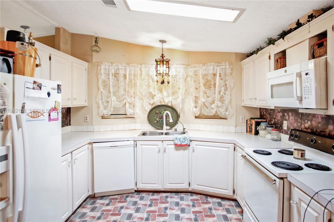 35250 SW 177th Ct #48, Homestead, FL 33034 Photo