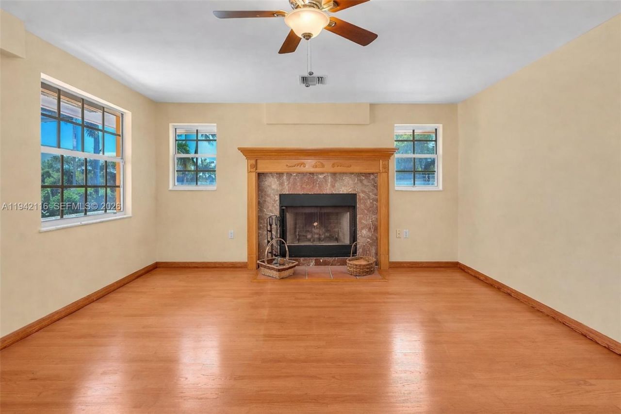 5309 Alton Rd , Miami Beach, FL 33140 Photo