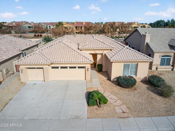 860 W CHERRYWOOD Drive, Chandler, AZ 85248
