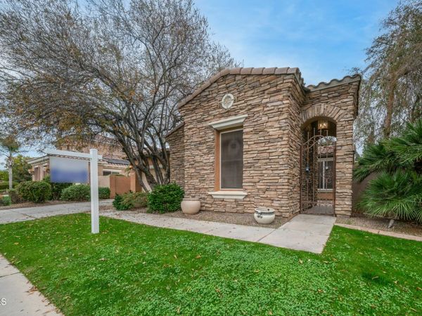 3095 S ASHLEY Drive, Chandler, AZ 85286