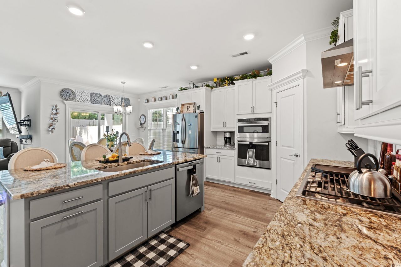 1300 Doubloon Dr. Photo 14