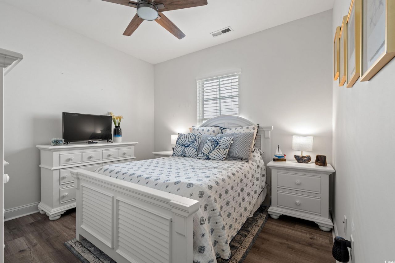 1300 Doubloon Dr. Photo 27