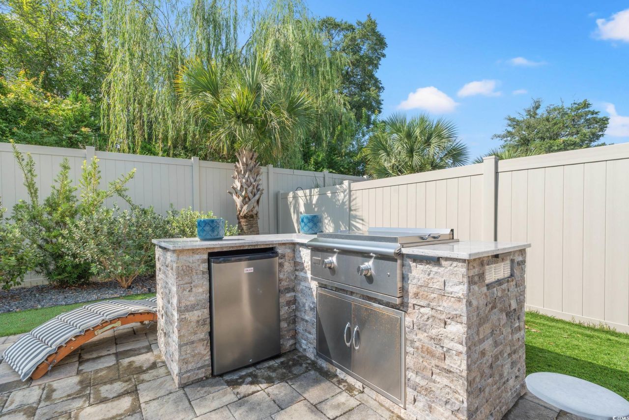 1300 Doubloon Dr. Photo 39