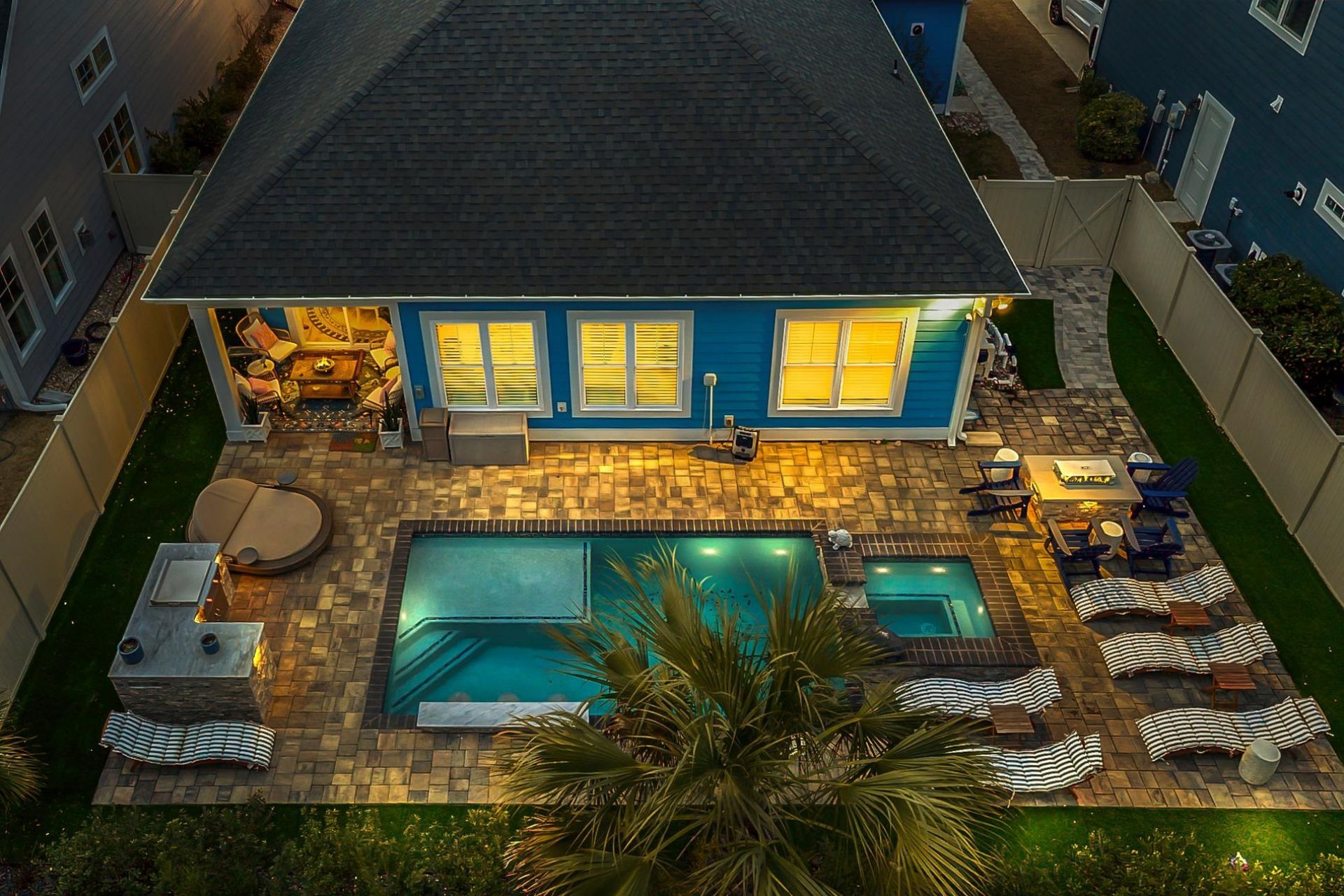 1300 Doubloon Dr. Photo 4