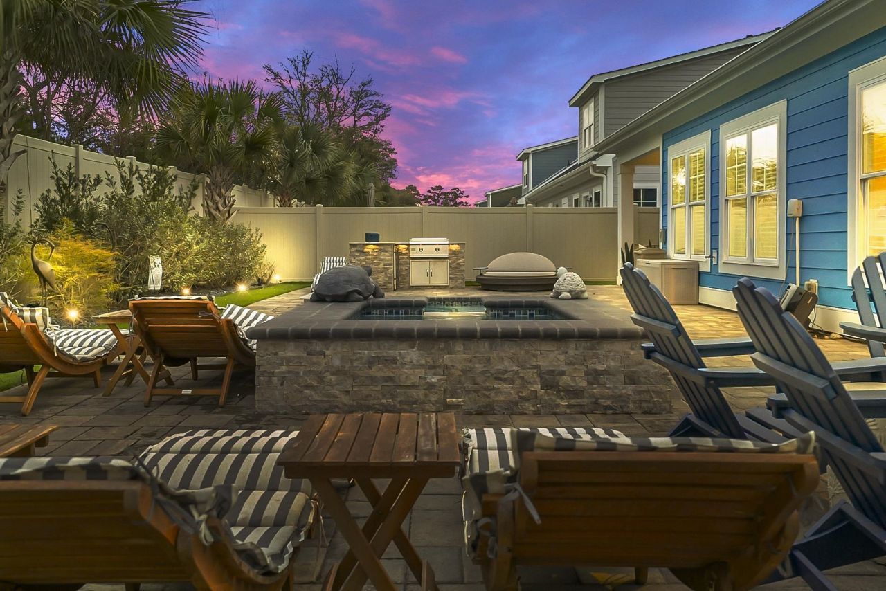 1300 Doubloon Dr. Photo 9