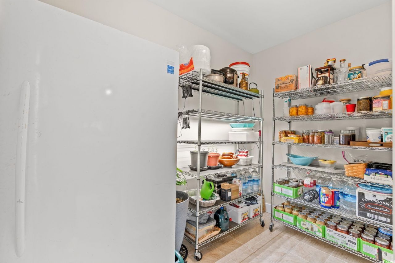 212 Hull St. Photo 14