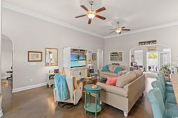 212 Hull St. photo 4