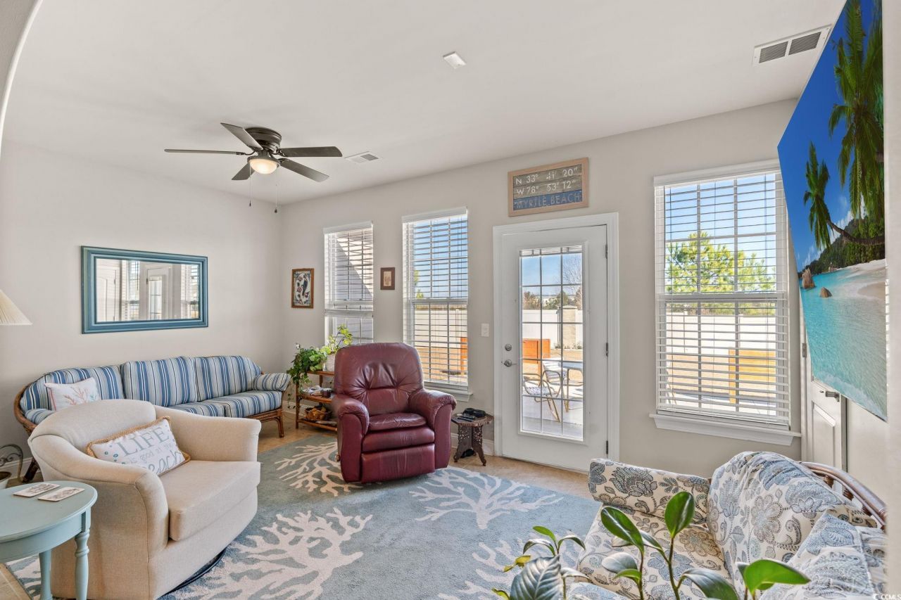 212 Hull St. Photo 6