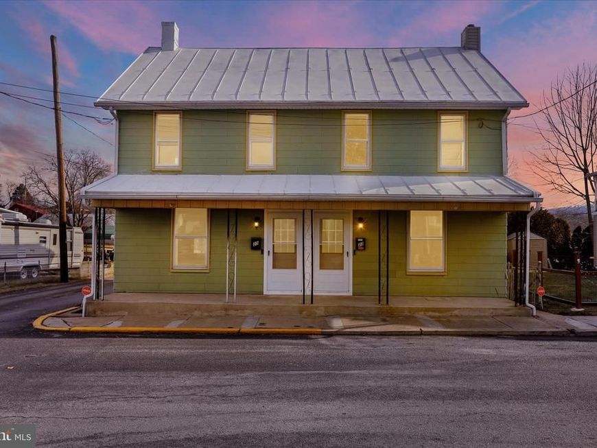 23-25 N Front Street, Womelsdorf, PA 19567 Main Photo