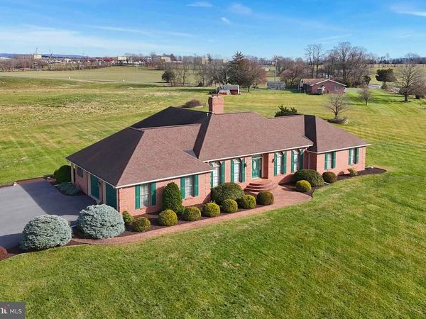 1015 BUCHANAN TRAIL EAST, GREENCASTLE, PA 17225