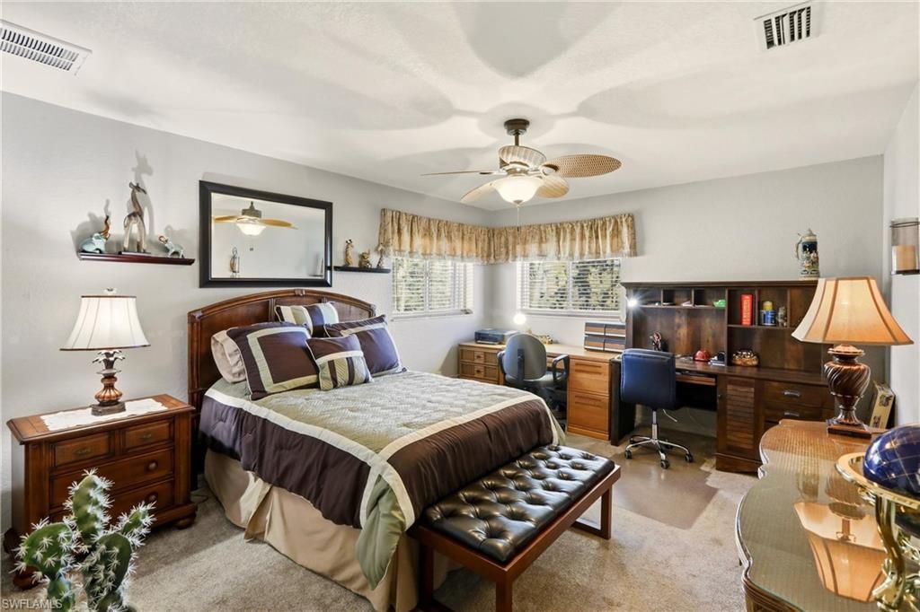 1713 NE 2nd St, Cape Coral, FL 33909 Photo