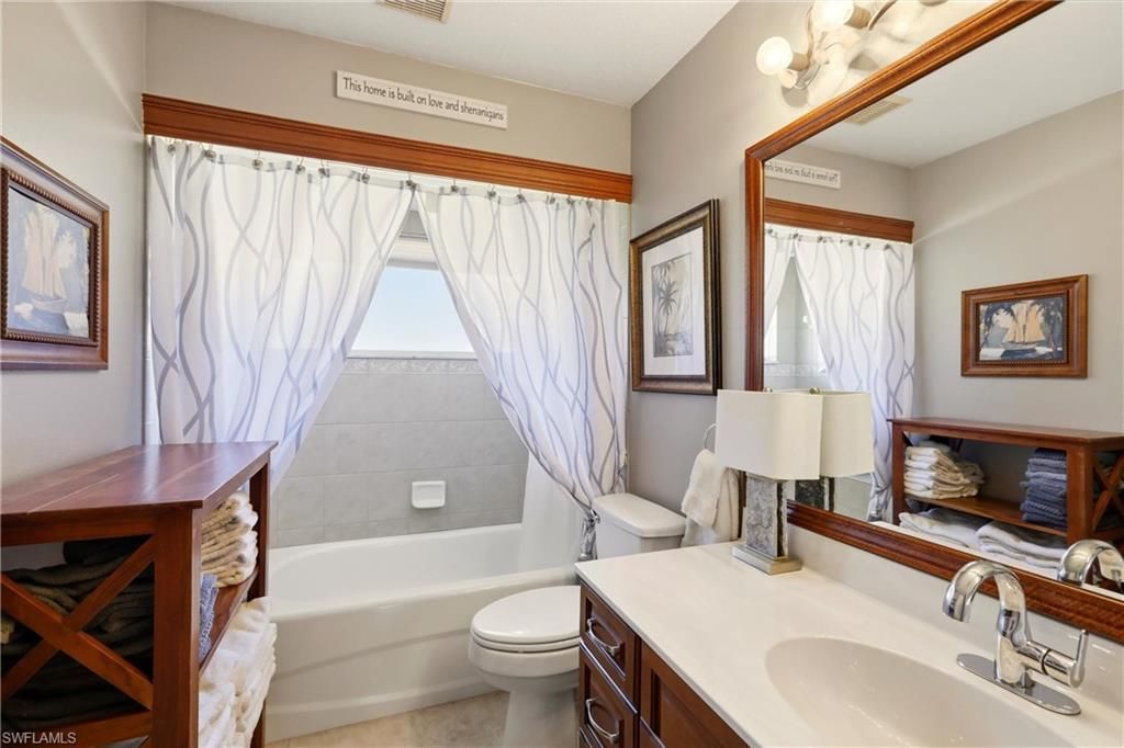 1713 NE 2nd St, Cape Coral, FL 33909 Photo