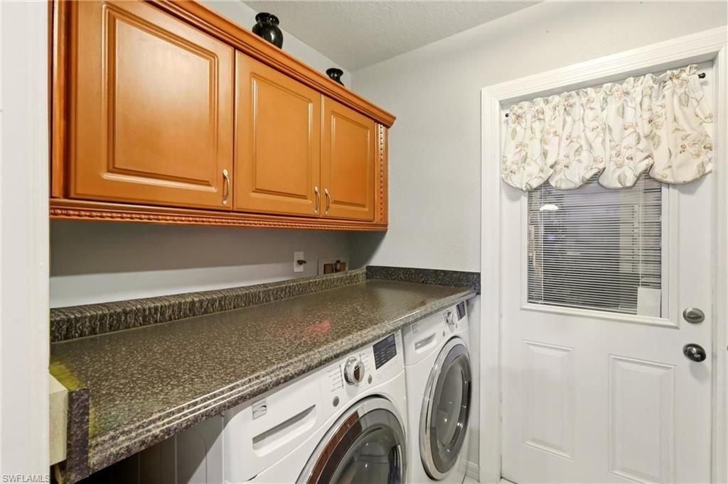 1713 NE 2nd St, Cape Coral, FL 33909 Photo