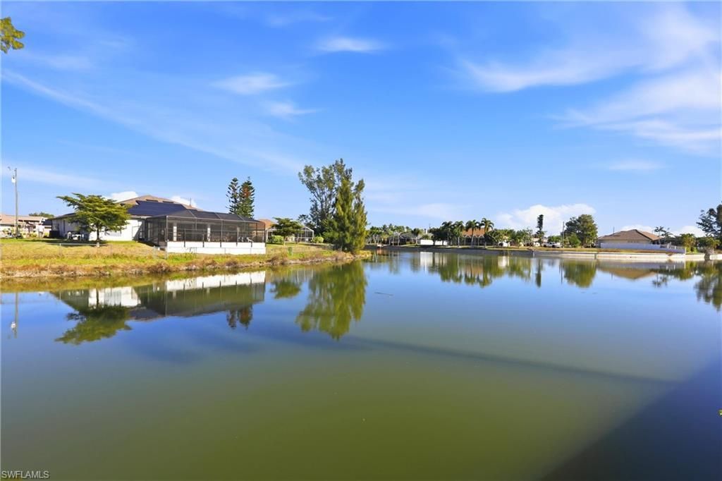 1713 NE 2nd St, Cape Coral, FL 33909 Photo