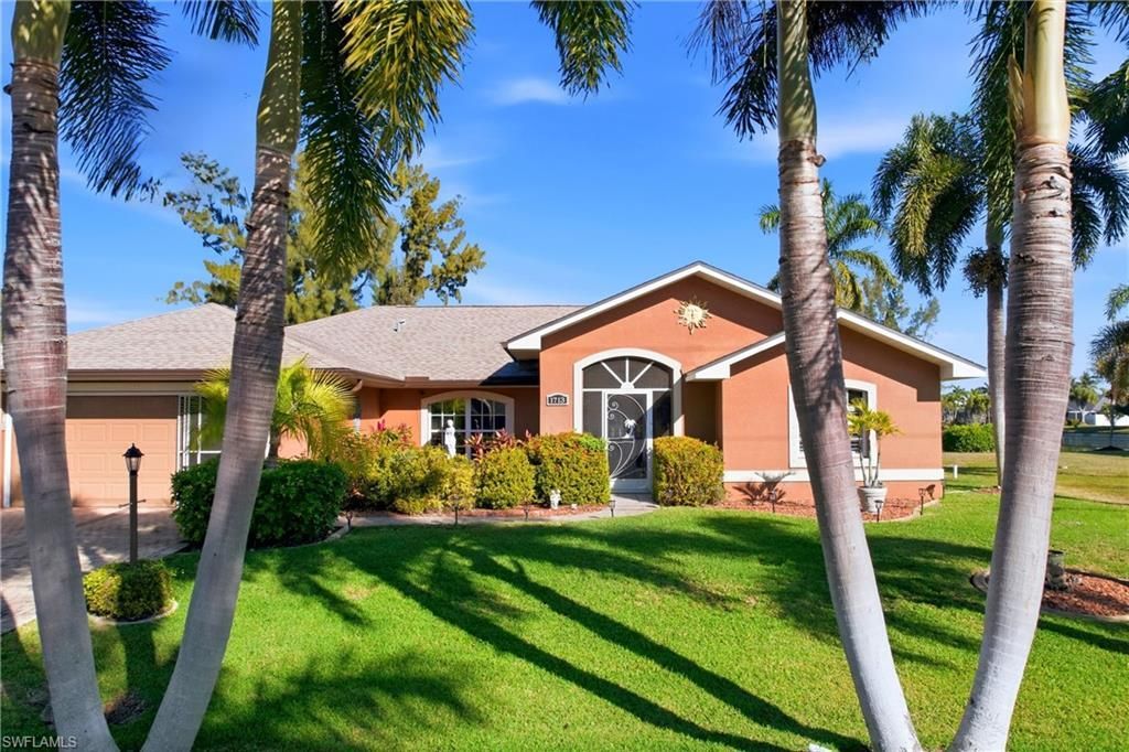 1713 NE 2nd St, Cape Coral, FL 33909 Photo