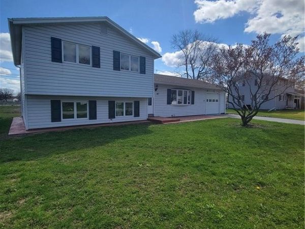 47 Crimson Bramble Road , Rochester, NY 14623