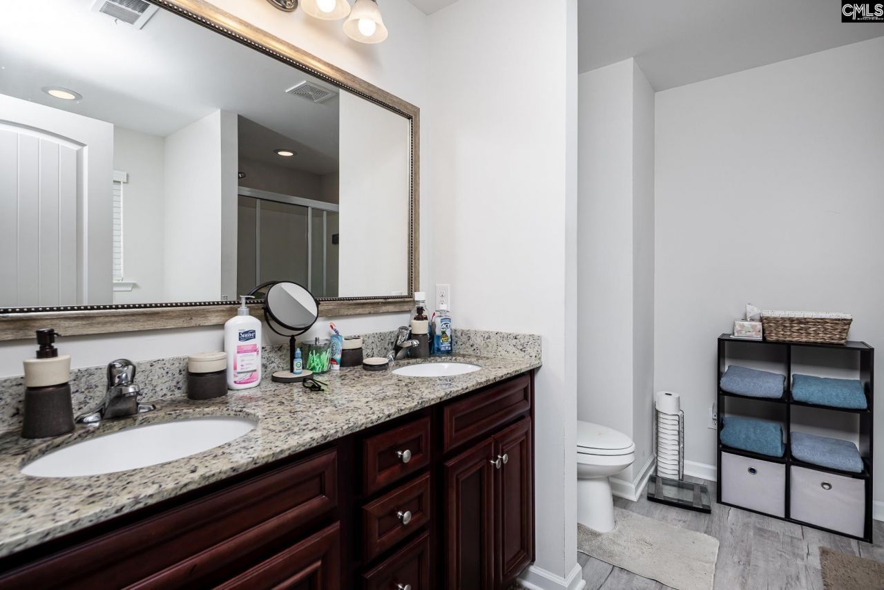 74 Apple Tree Court Photo 18