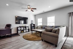 74 Apple Tree Court photo 4