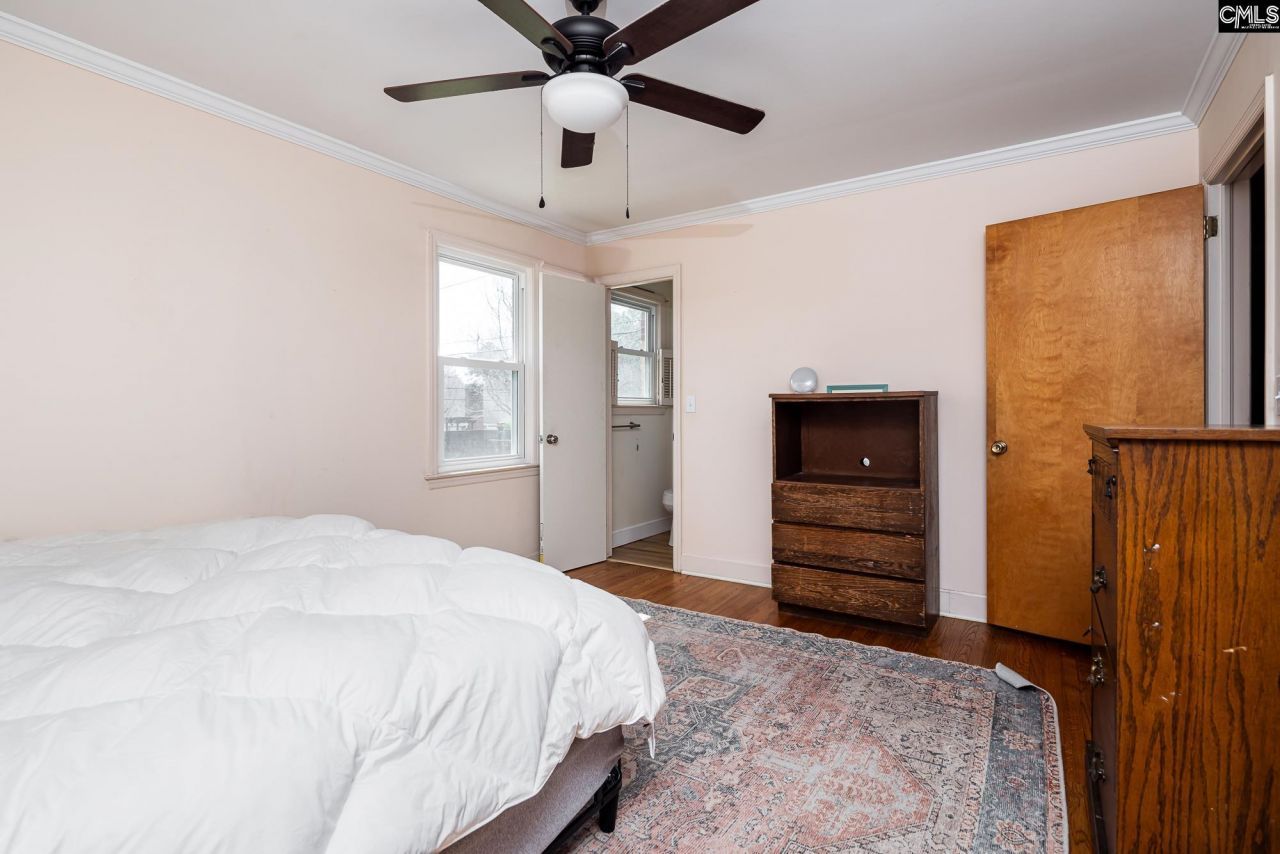 289 King Charles Road Photo 18